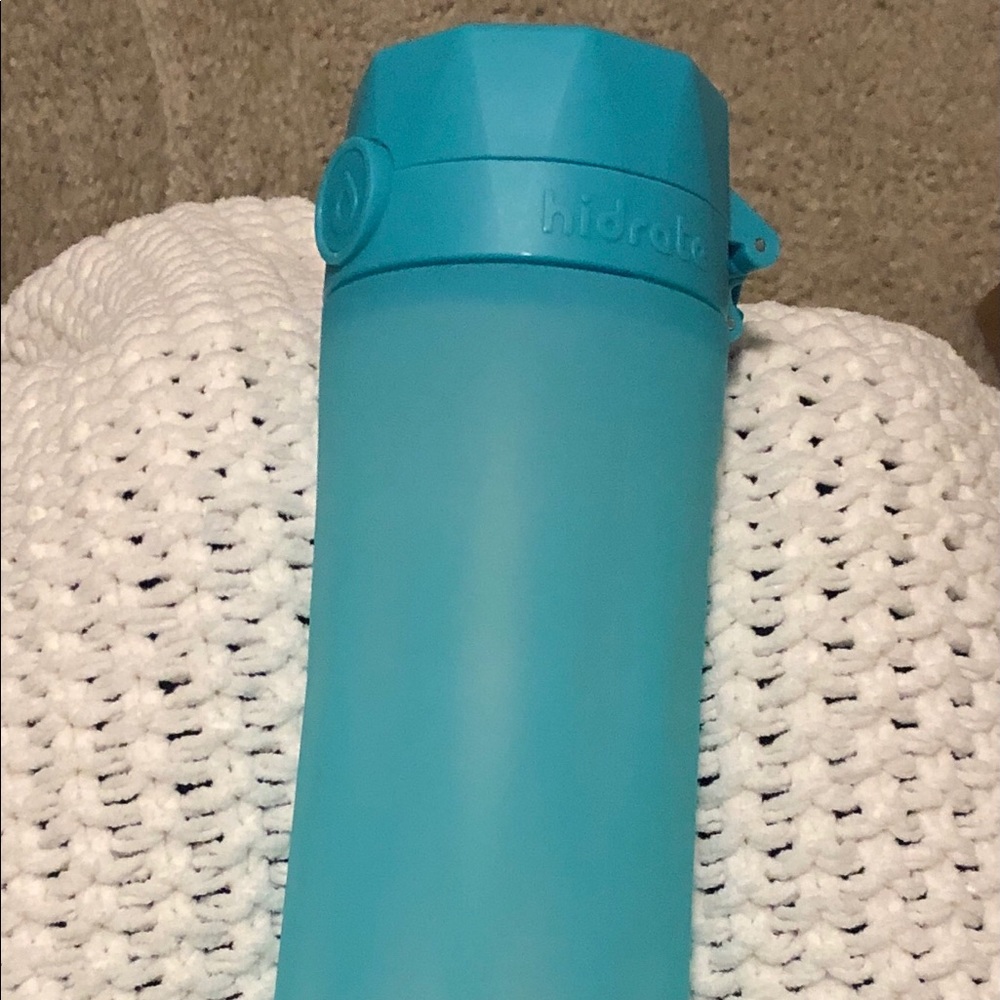 Hidrate Spark 3 water bottle. Teal.